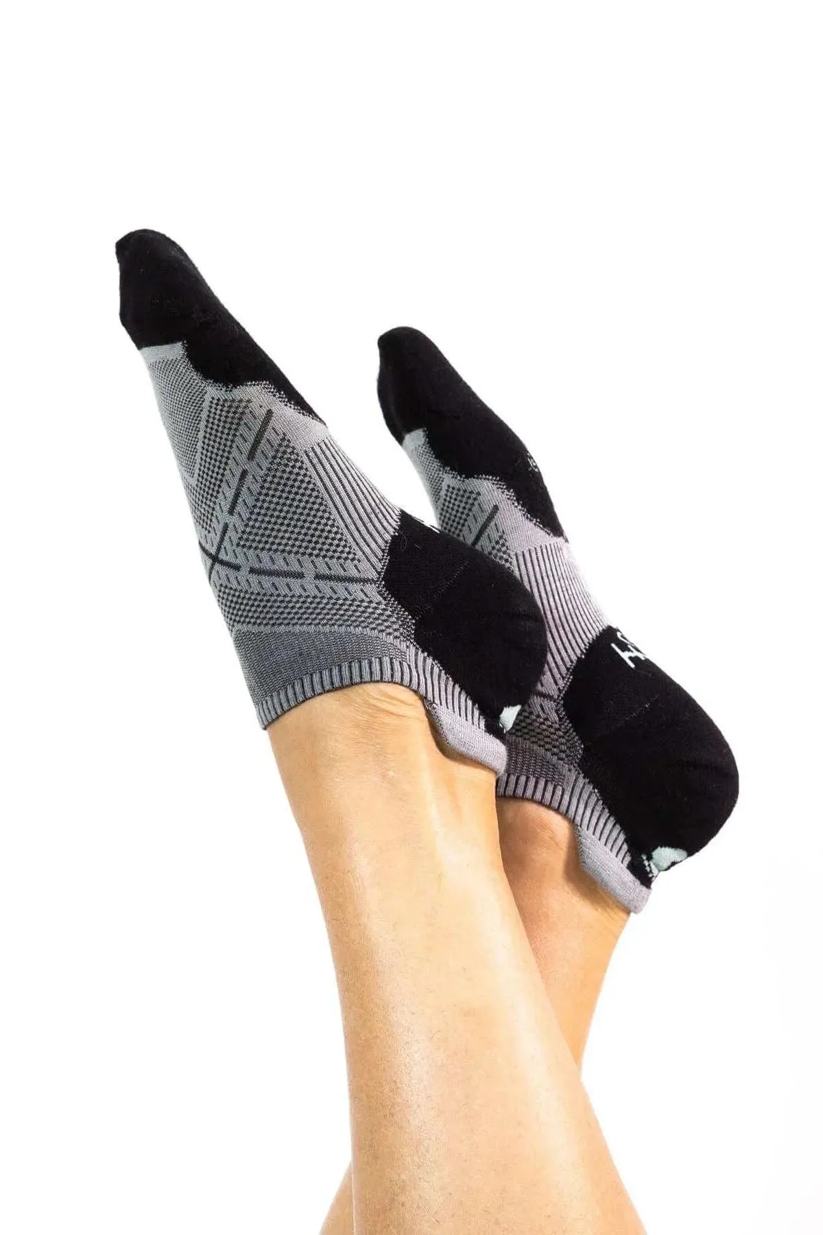 Faceplant Bamboo Ankle Socks - Faceplant Dreams